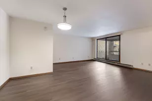 3916 N Oakland Ave, Shorewood, WI 53211 - Photo 7