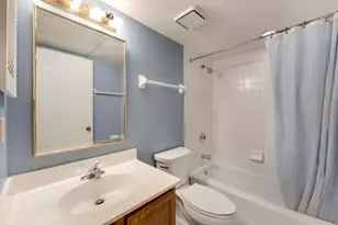 3916 N Oakland Ave, Shorewood, WI 53211 - Photo 15