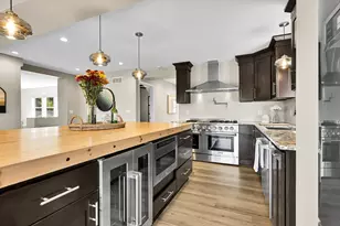 29032 Kramer Dr, Racine, WI 53185 - Photo 11