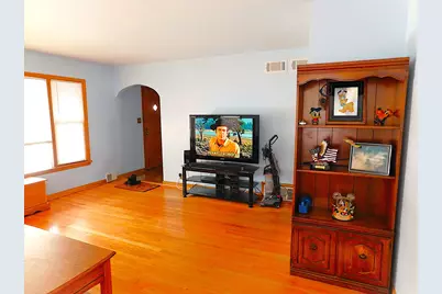 3520 N 77th St, Milwaukee, WI 53222 - Photo 5