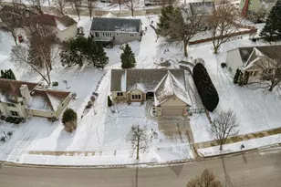 2707 Fox Hill Dr, Waukesha, WI 53189 - Photo 39