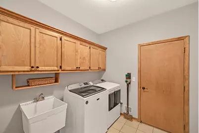 2707  Fox Hill Dr, Waukesha, WI 53189 - Photo 23