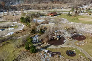 2707 Fox Hill Dr, Waukesha, WI 53189 - Photo 37