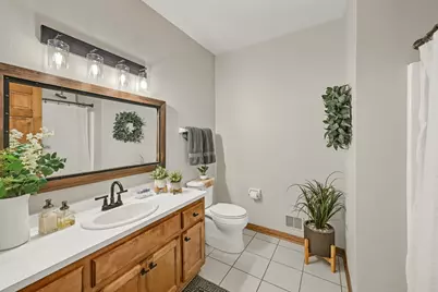 2707  Fox Hill Dr, Waukesha, WI 53189 - Photo 21