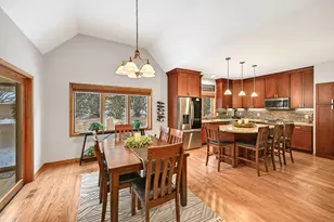 2707 Fox Hill Dr, Waukesha, WI 53189 - Photo 7