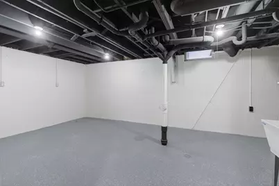 4024 S 92nd St, Greenfield, WI 53228 - Photo 27