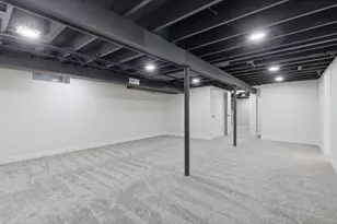 4024 S 92nd St, Greenfield, WI 53228 - Photo 23