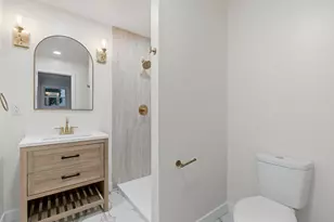 4024 S 92nd St, Greenfield, WI 53228 - Photo 19