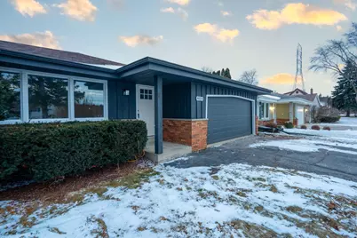 4024 S 92nd St, Greenfield, WI 53228 - Photo 3