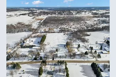 6386  Alpine Dr, Addison, WI 53095 - Photo 5