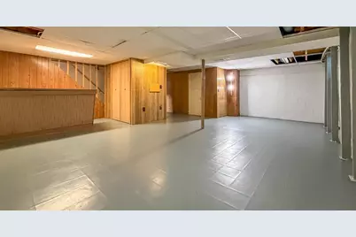 2901  Delaware Ave, Racine, WI 53403 - Photo 11