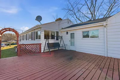 4630 W Anthony Dr, Greenfield, WI 53219 - Photo 21