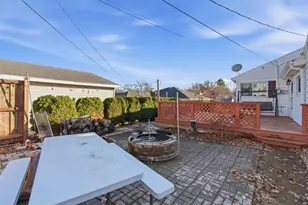 4630 W Anthony Dr, Greenfield, WI 53219 - Photo 23