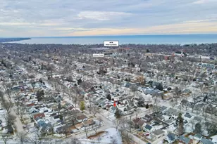 4706 N Hollywood Ave, Whitefish Bay, WI 53211 - Photo 23