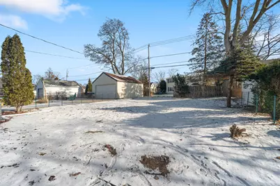 4706 N Hollywood Ave, Whitefish Bay, WI 53211 - Photo 21