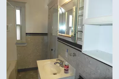 4086 N 6th St, Milwaukee, WI 53212 - Photo 5