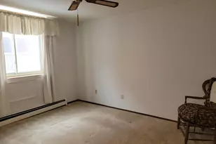 805 E Henry Clay St, Whitefish Bay, WI 53217 - Photo 7