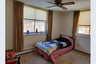 805 E Henry Clay St #202, Whitefish Bay, WI 53217 - Photo 9