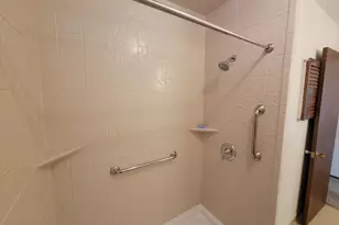 805 E Henry Clay St, Whitefish Bay, WI 53217 - Photo 11