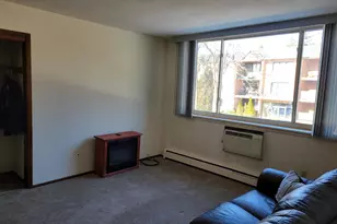 805 E Henry Clay St, Whitefish Bay, WI 53217 - Photo 3