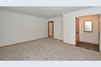 1625 W Leroy Ave, Milwaukee, WI 53221 - Photo 15