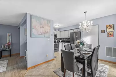 160 W Aspen Ct #3, Oak Creek, WI 53154 - Photo 9