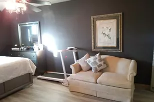 160 W Aspen Ct, Oak Creek, WI 53154 - Photo 17