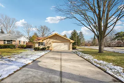 10322 W Concordia Ave, Wauwatosa, WI 53222 - Photo 5