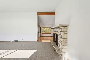 10322 W Concordia Ave, Wauwatosa, WI 53222 - Photo 9