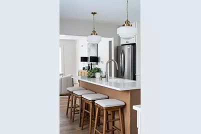 10705 W Wisconsin Ave, Wauwatosa, WI 53226 - Photo 19