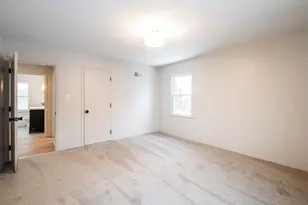 10705 W Wisconsin Ave, Wauwatosa, WI 53226 - Photo 29