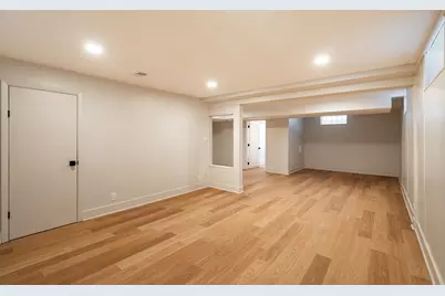 10705 W Wisconsin Ave, Wauwatosa, WI 53226 - Photo 41