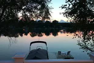 5523 Peninsula Dr, West Bend, WI 53095 - Photo 3