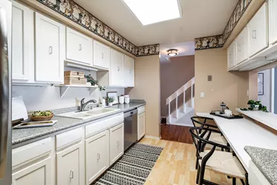 330 E Beaumont Ave #204, Whitefish Bay, WI 53217 - Photo 11