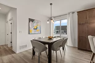 2707 Mapleton Ave, East Troy, WI 53120 - Photo 7