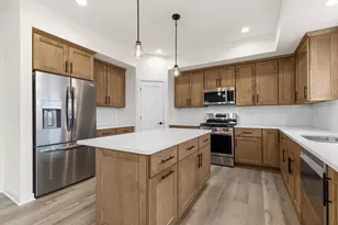 149 Twin Creeks Ct, Dousman, WI 53118 - Photo 5