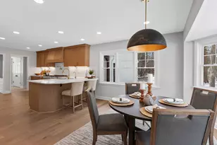 10525 N Fairway Ln, Mequon, WI 53092 - Photo 13