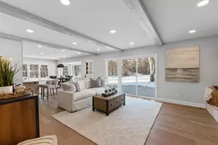 10525 N Fairway Ln, Mequon, WI 53092 - Photo 9