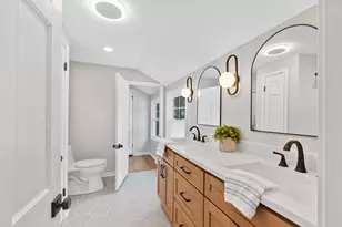 10525 N Fairway Ln, Mequon, WI 53092 - Photo 27