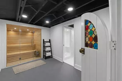 10525 N Fairway Ln, Mequon, WI 53092 - Photo 37