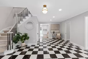 10525 N Fairway Ln, Mequon, WI 53092 - Photo 3