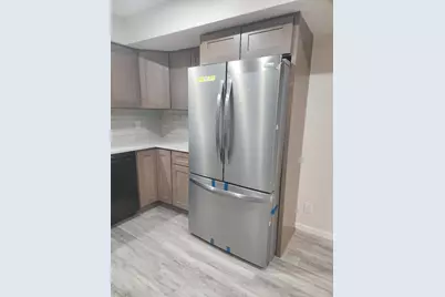 725  Sydney Dr, Racine, WI 53402 - Photo 5