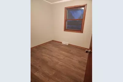 725  Sydney Dr, Racine, WI 53402 - Photo 7