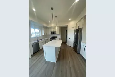 584  Twin Creeks Dr, Dousman, WI 53118 - Photo 7