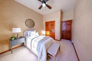 1060 Tahoe Ct, Menasha, WI 54952 - Photo 11