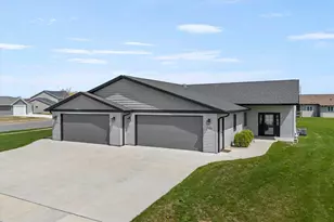 140 Sunrise Ct, Cedar Grove, WI 53013 - Photo 19