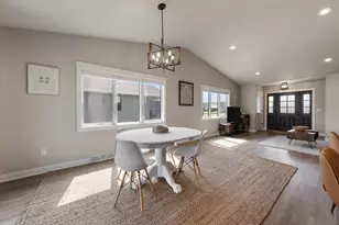 140 Sunrise Ct, Cedar Grove, WI 53013 - Photo 5