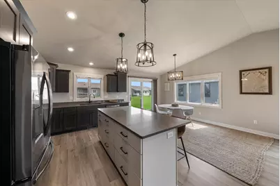 140  Sunrise Ct, Cedar Grove, WI 53013 - Photo 7