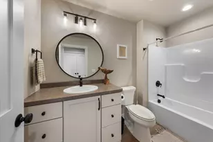 140 Sunrise Ct, Cedar Grove, WI 53013 - Photo 23