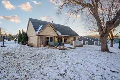 1115  Riverway Ct, Pewaukee, WI 53072 - Photo 29